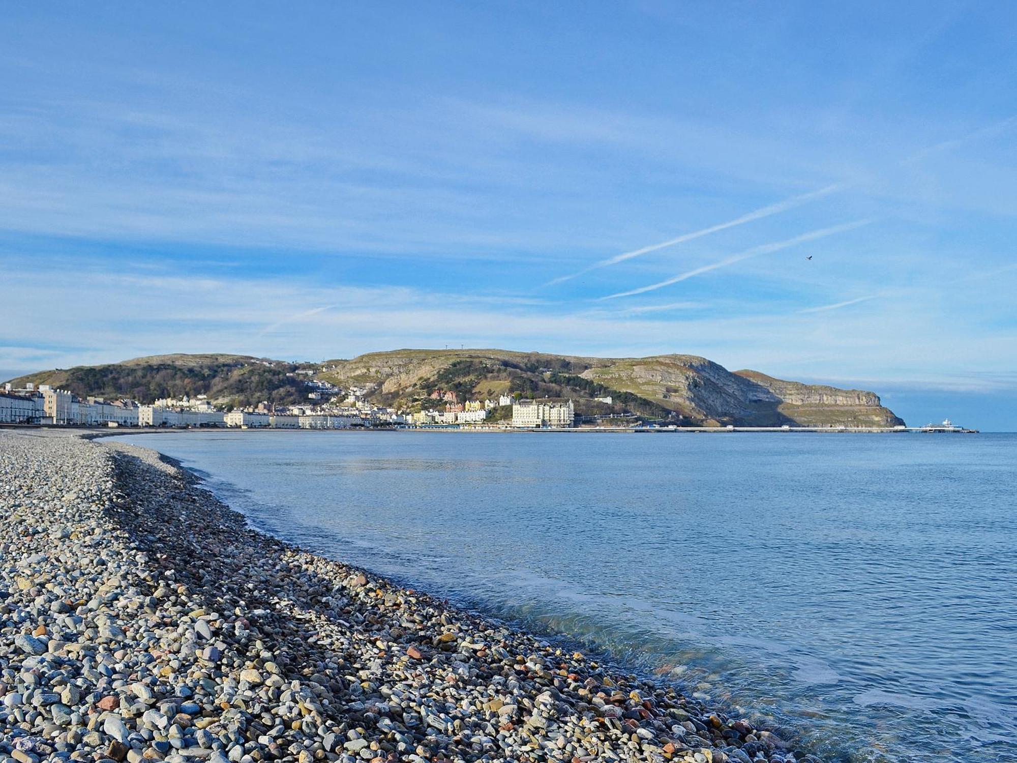 Granary Cottage Penrhyn Bay ภายนอก รูปภาพ