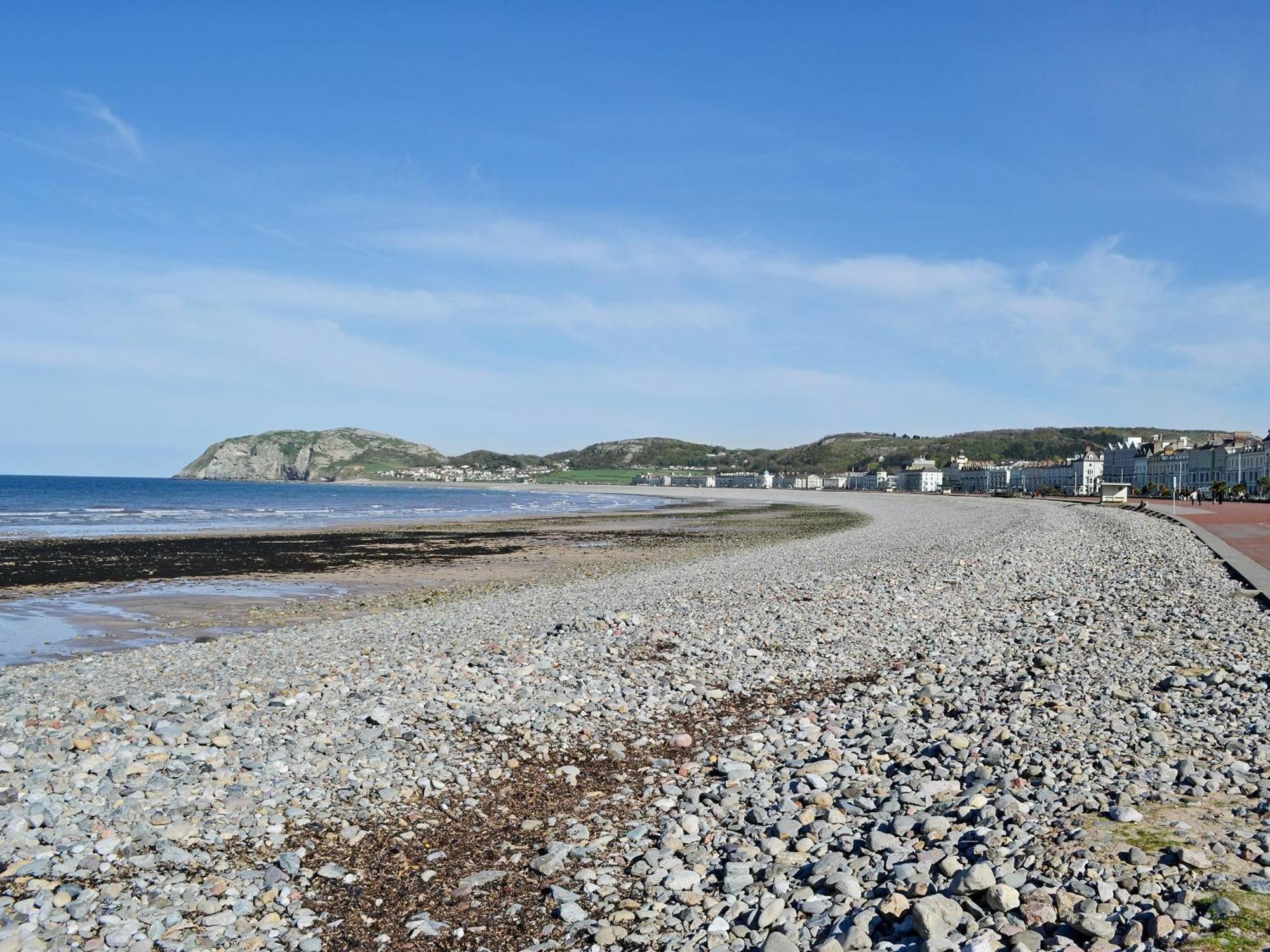 Granary Cottage Penrhyn Bay ภายนอก รูปภาพ